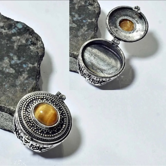 Jewelry - #26 Tigers Eye Poison Ring 💍 Size 7.5 NWOT